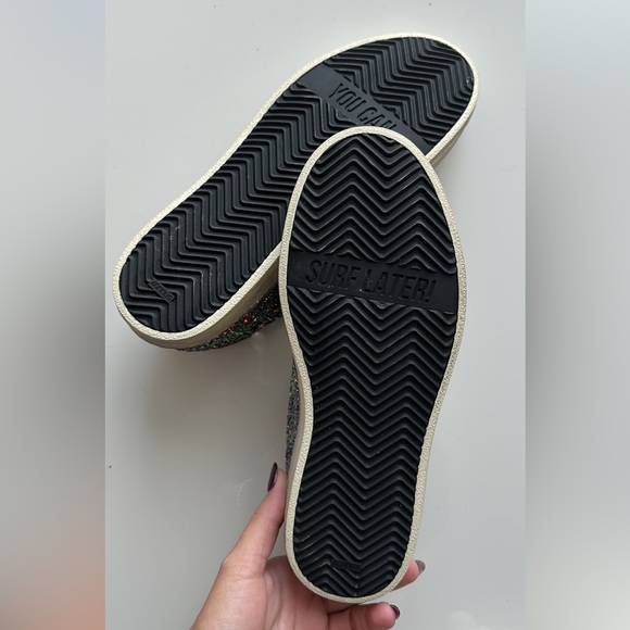 P448 Glitter Sneaker - Picture 7 of 7